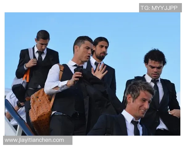 足球球星化妆造型全解析揭秘运动场外独特时尚魅力 足球球星化妆造型全解析揭秘运动场外独特时尚魅力