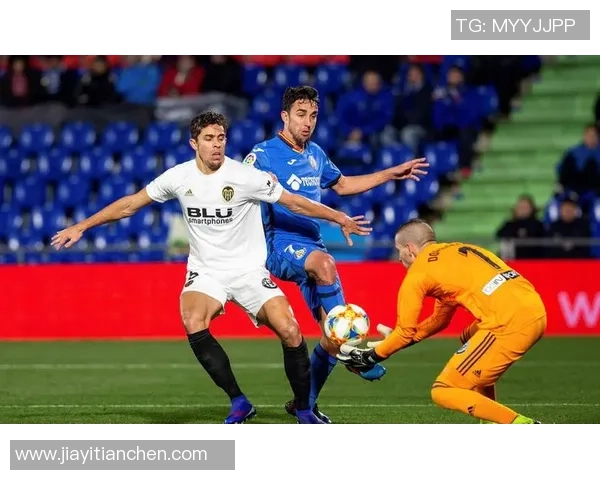 六号足球在世界足坛的影响力与成就究竟有多大 六号足球在世界足坛的影响力与成就究竟有多大