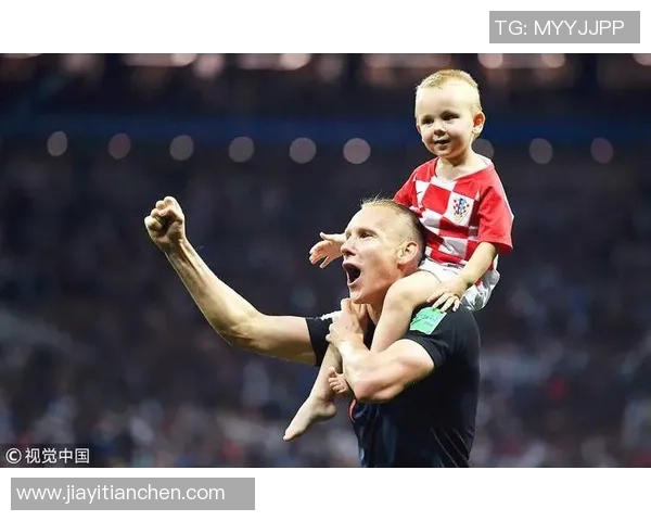 足球伤感瞬间回顾 球星跌宕起伏的心路历程与荣耀背后的痛楚